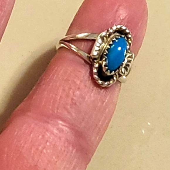 Sterling silver turquoise ring size 6 - Picture 1 of 4
